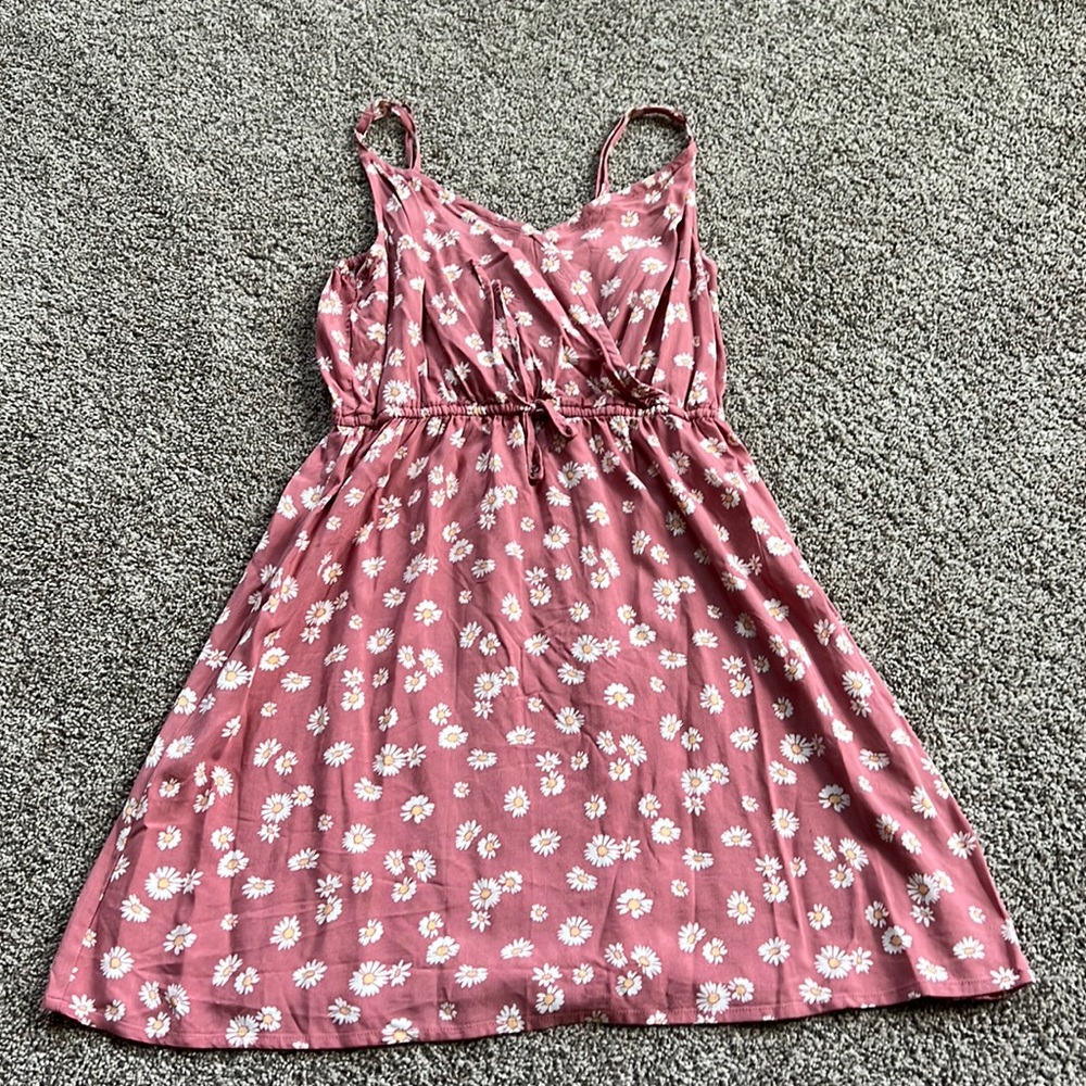 Hollister Daisy Dress size M